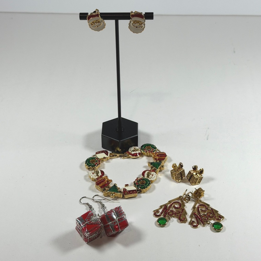 Christmas‎ Jewelry Lot 4 Pairs Earrings 1 Bracelet Santa Noel Tree Gold Tone Red